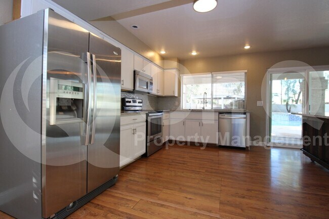 property at 850 N Valencia Dr