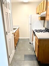 2409 Rowan St, Unit 3 in Louisville, KY - Building Photo - Building Photo