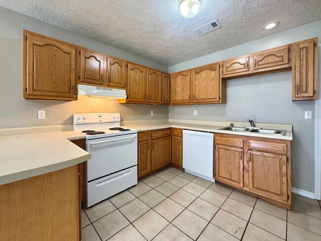 121 Green Ln in Batesville, AR - Building Photo - Building Photo
