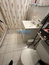 7 Munroe St, Unit 1 in Somerville, MA - Foto de edificio - Building Photo