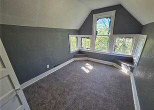 1202 4th Ave in St. Joseph, MO - Building Photo - Building Photo