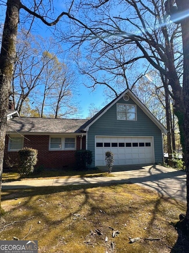 1380 Chestnut Hill Rd in Athens, GA - Building Photo - Building Photo