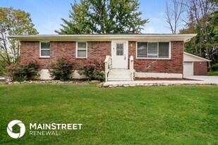 803 Candleglow Ct in Louisville, KY - Building Photo