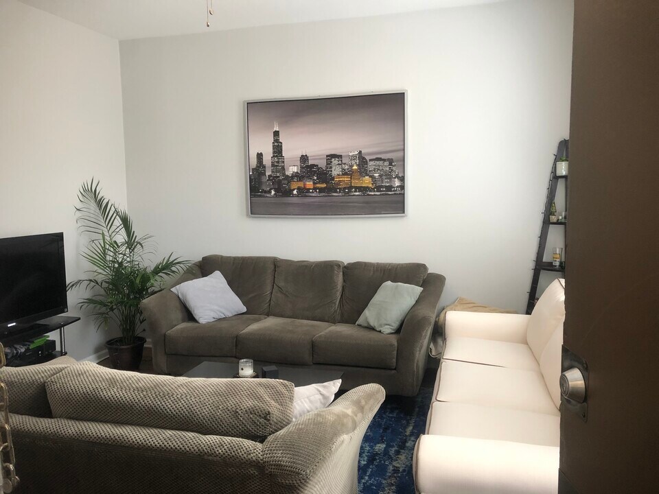 948 W Willow St-Unit -1 in Chicago, IL - Foto de edificio