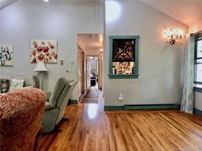 5 Reservoir St in Bethel, CT - Building Photo - Building Photo