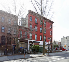 305 Smith St in Brooklyn, NY - Foto de edificio - Building Photo