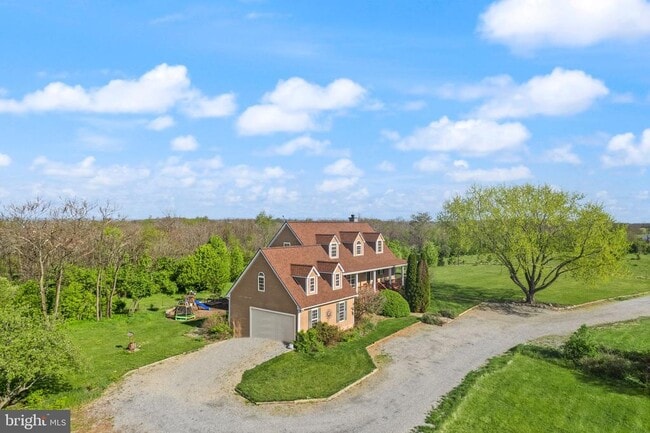 943 Castle Rock Ln in Berryville, VA - Building Photo - Building Photo
