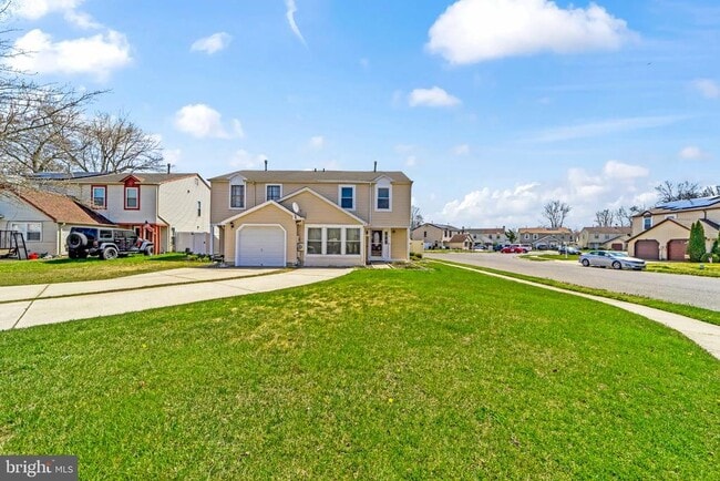 property at 2 Quasar Ct