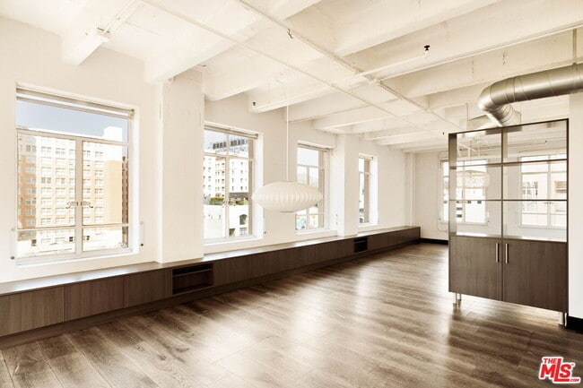 property at 6253 Hollywood Blvd