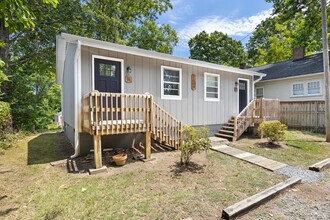 1009 N Buchanan Blvd, Unit R in Durham, NC - Building Photo - Building Photo