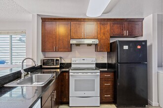 708 126th Ave NE in Bellevue, WA - Building Photo - Building Photo