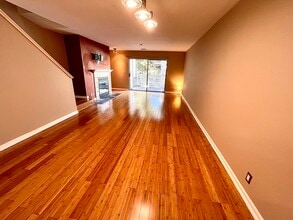 2625 Oak Rd, Unit c in Walnut Creek, CA - Building Photo - Building Photo