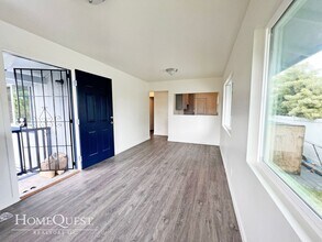 343 Maluniu Ave in Kailua, HI - Building Photo - Building Photo