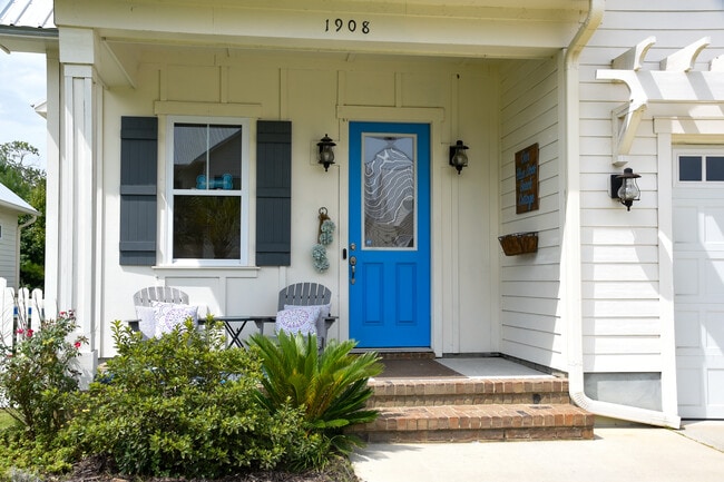 1908 Springwood Dr in Wilmington, NC - Foto de edificio - Building Photo