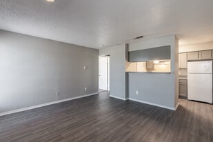 The Harrison in Dallas, TX - Building Photo