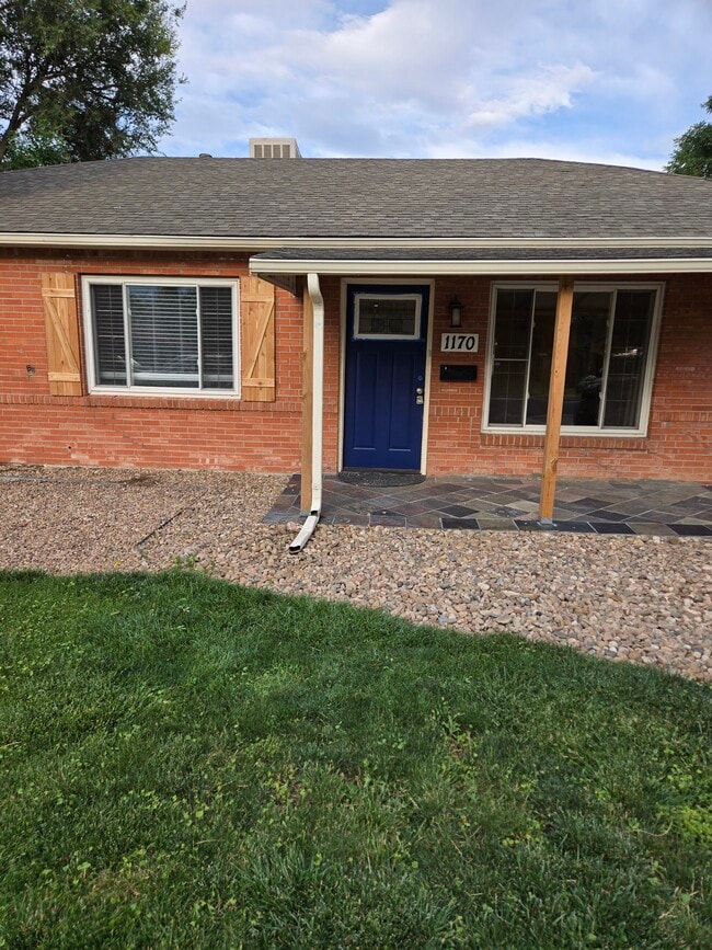 1170 Racine Street, Unit Whole House in Aurora, CO - Foto de edificio - Building Photo