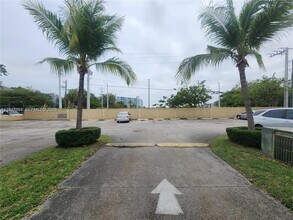 19600 SW 110th Ct in Cutler Bay, FL - Building Photo - Building Photo