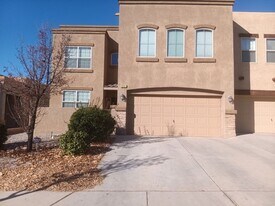 2261 Cortina Loop SE in Rio Rancho, NM - Building Photo