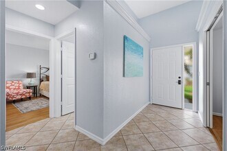 5778 Greenwood Cir in Naples, FL - Building Photo - Building Photo