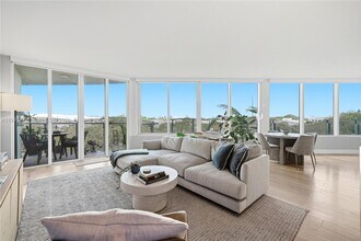 2155 Washington Ct in Miami Beach, FL - Building Photo - Building Photo