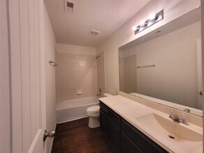 13911 Cypress Meadows Dr in Houston, TX - Building Photo - Building Photo