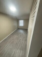 352 Springfield Ave in South Beloit, IL - Foto de edificio - Building Photo