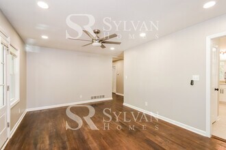 983 Overbrook Cir in Marietta, GA - Building Photo - Building Photo