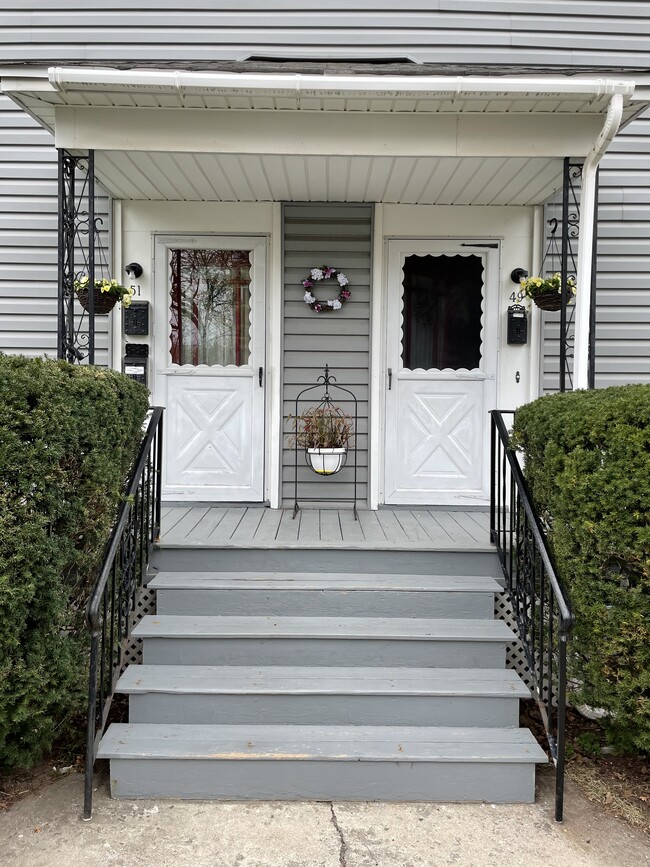 49 W Oreilly St, Unit 51 - second floor in Kingston, NY - Foto de edificio - Building Photo