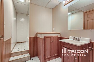 13101 Thomas Ave in Burnsville, MN - Building Photo - Building Photo