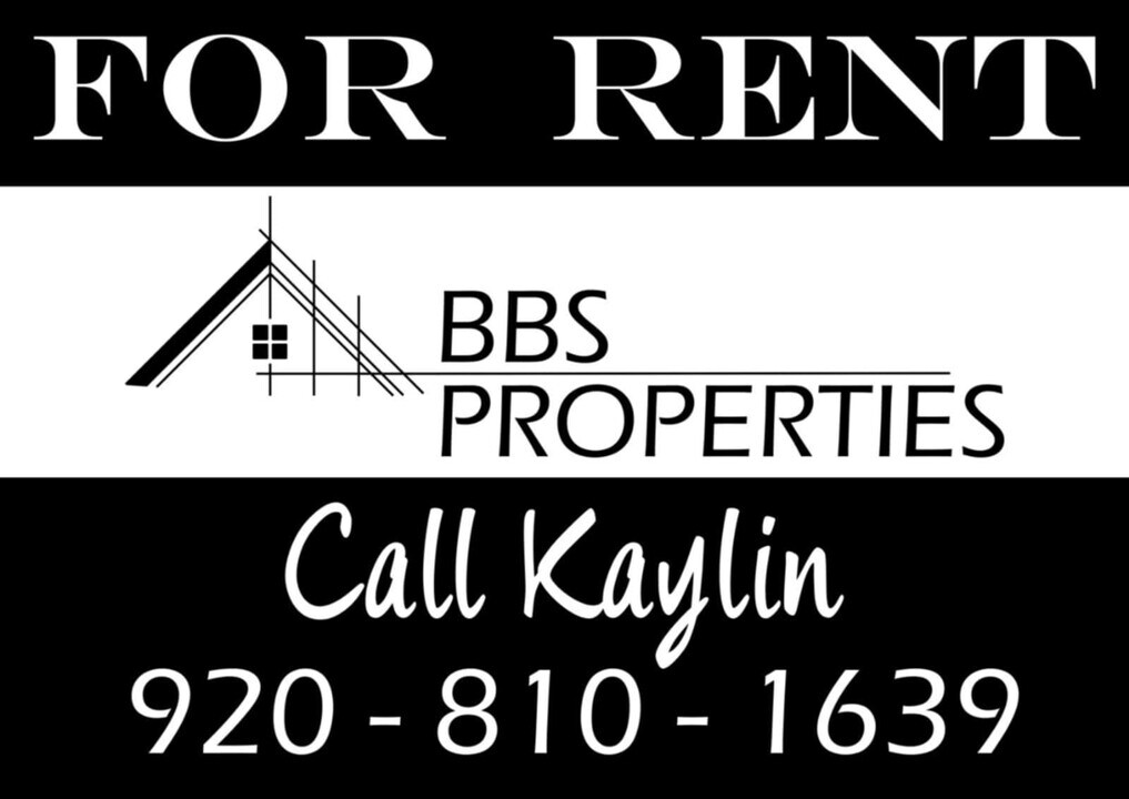 2680 Princeton Dr in Neenah, WI - Building Photo