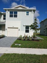 519 Rivergrass St in Port St. Lucie, FL - Building Photo