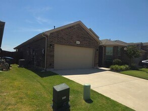 844 Greenford Mnr in Northlake, TX - Building Photo - Building Photo
