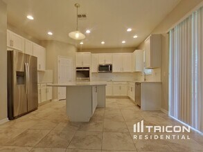 860 Bay Bridge Cir in Apopka, FL - Foto de edificio - Building Photo