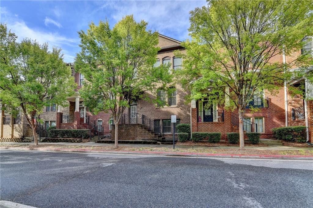 812 Red Hart Ln in Alpharetta, GA - Building Photo