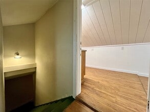 1002 Gregg St, Unit B in Denton, TX - Building Photo - Building Photo
