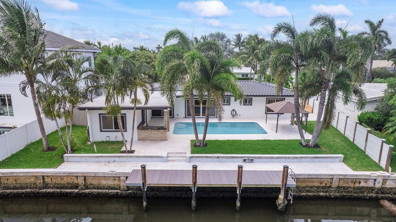 808 NE 72nd St in Boca Raton, FL - Building Photo