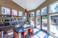 Building Photo - Advenir At Bear Valley Apartamentos in Denver, Colorado
