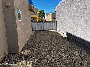1868 S Poetry Ln in Tucson, AZ - Building Photo - Building Photo
