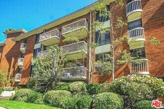 4444 Wilshire Blvd in Los Angeles, CA - Foto de edificio - Building Photo