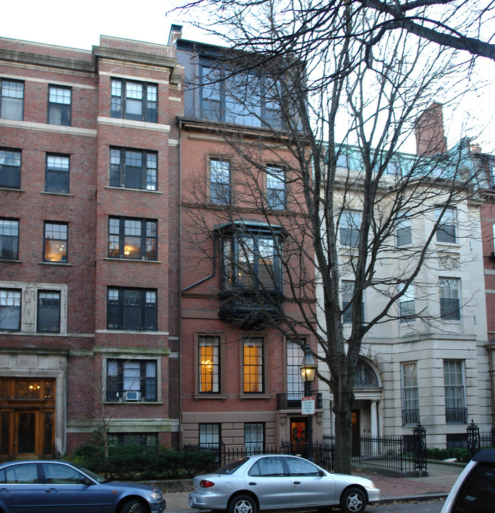 8 Marlborough St in Boston, MA - Foto de edificio