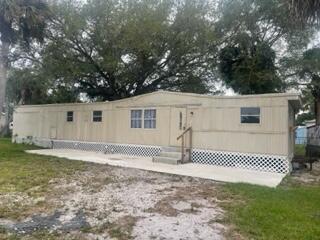 5009 Deanna Ln in Fort Pierce, FL - Foto de edificio