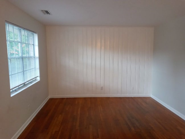 1406 Church St in Decatur, GA - Foto de edificio - Building Photo