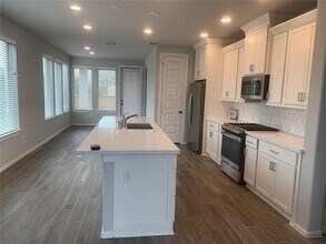 936 Azul Lagoon Dr in Leander, TX - Building Photo - Building Photo