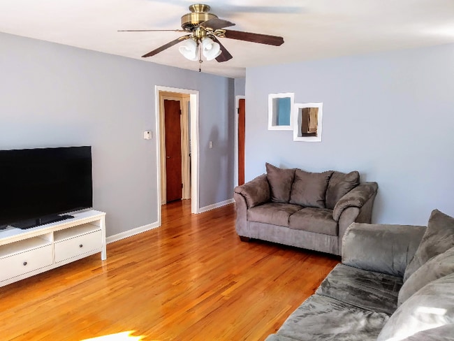 92 Harding Ave in West Haven, CT - Building Photo - Building Photo