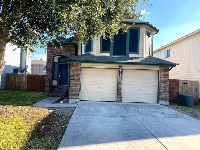 9815 Autumn Valley in Converse, TX - Building Photo