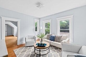 225 Pleasant St in Weymouth, MA - Building Photo - Building Photo