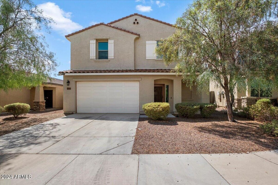 2084 N 214th Dr in Buckeye, AZ - Building Photo