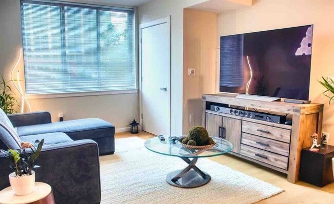 property at 1000 New Jersey Ave SE