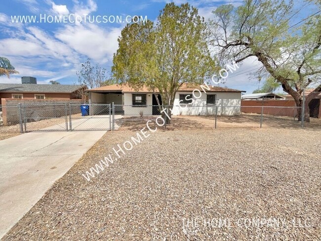 2602 E Keswick Cir in Tucson, AZ - Building Photo - Building Photo