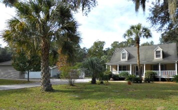 815 Sams Point Rd in Beaufort, SC - Building Photo - Building Photo